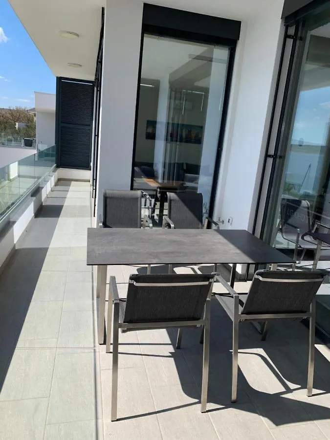 Apartment Palms & Beach Maslenica Jasenice